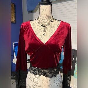 🖤 Velvet Red and Black Lace Top ❤️